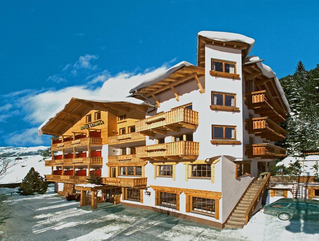 Hotel Olympia Pettneu am Arlberg Exterior photo